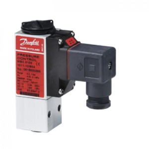 Danfoss Compact Pressure Switch Mbc5100 5-40 Bar, G1/4 Danfoss Compact Pressure Switch Mbc5100 5-40 Bar, G1/4