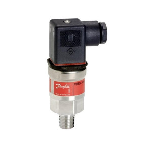 Danfoss 060G2101 Pressure Transmitter AKS 33 -1-16bar, 1/4 Npt Plug. 