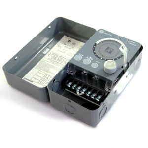 Paragon Timer Digital Universal de Descongelacion 115V/240V 50-60Hz 30Amp Tiempo - Temperatura / Tiempo (-40 A +60)  9145-00